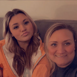 Meet your Posher, Jolie